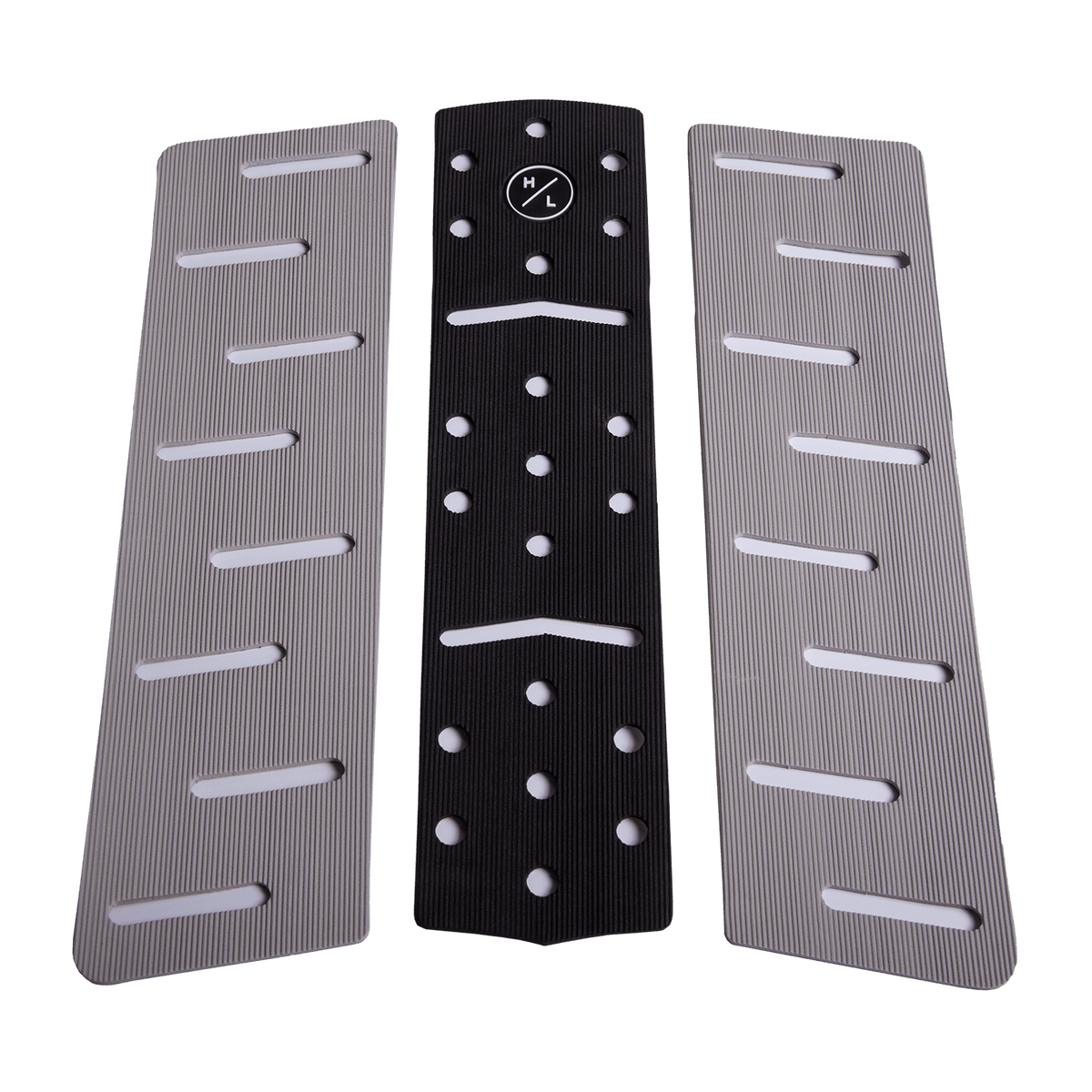 The HL Front Mid Size Corduroy Pad has three striped fan-shaped panels with slots on black.